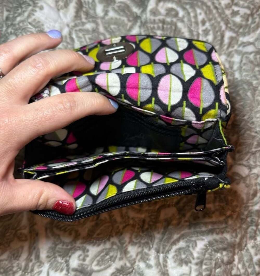 Vera Bradley Quilted Turn-Lock Wallet in Floral Pattern - Picture 3 of 4